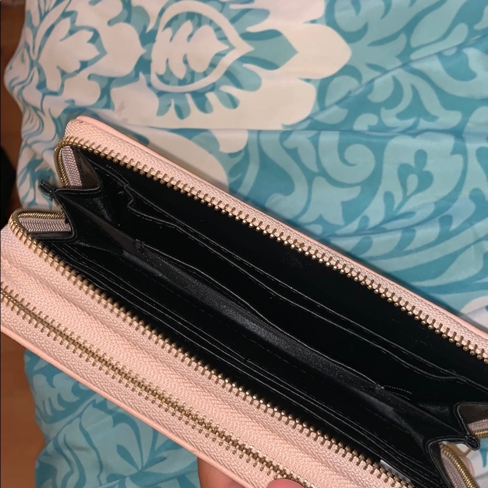 Wallet - Picture 3 of 4